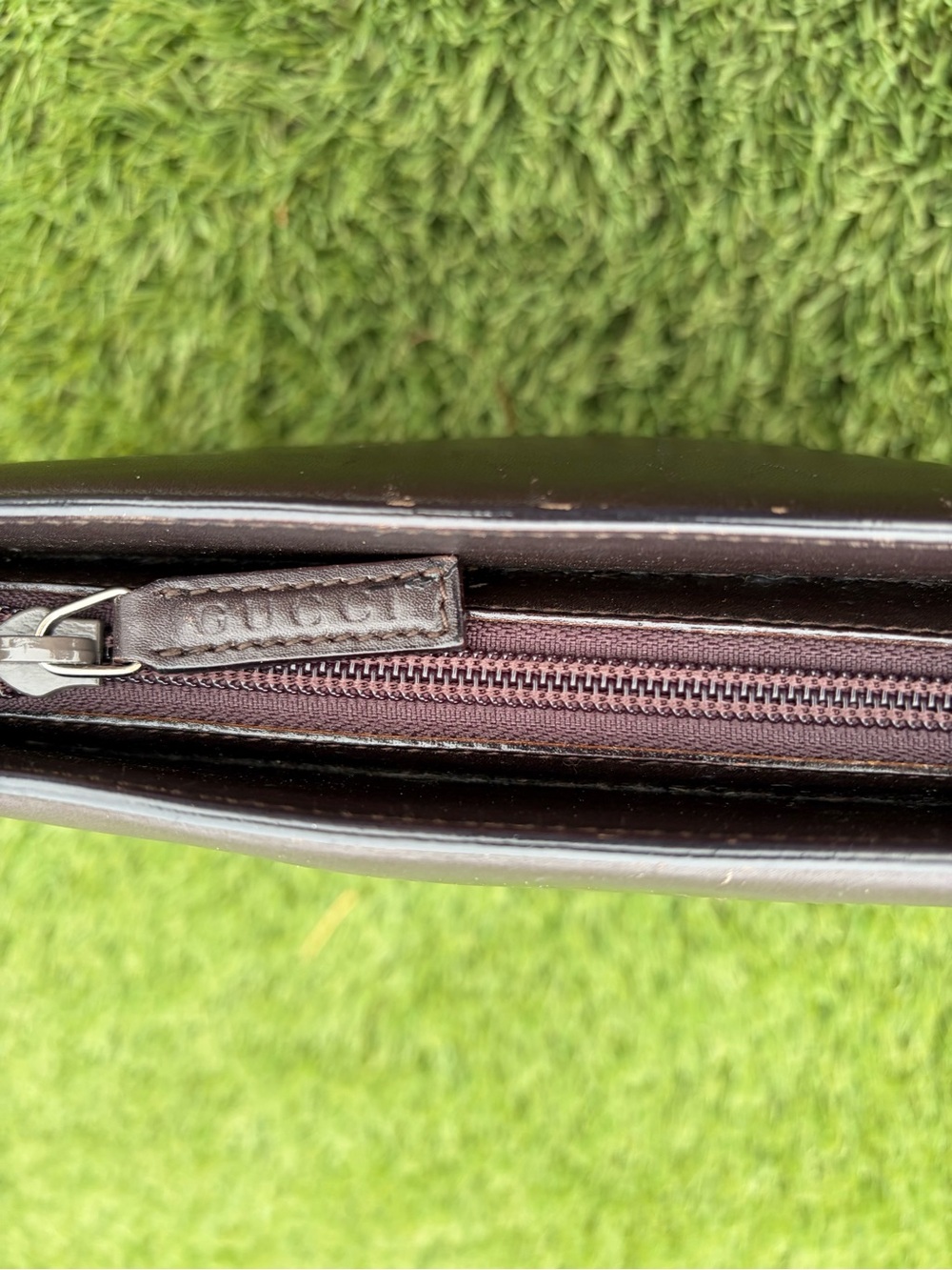 Auth Gucci Chocolate Leather Vintage Shoulder Bag Mod Pop Minimalist Style - Picture 12 of 14